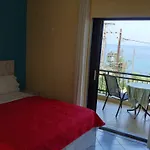 Marianna Πανσιόν Σκάλα Καλλιράχης